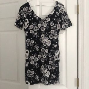 Black and white floral print bandage dress